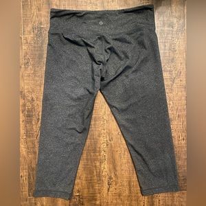 Lululemon Wunder Under - EUC - Heathered Black - Size 10